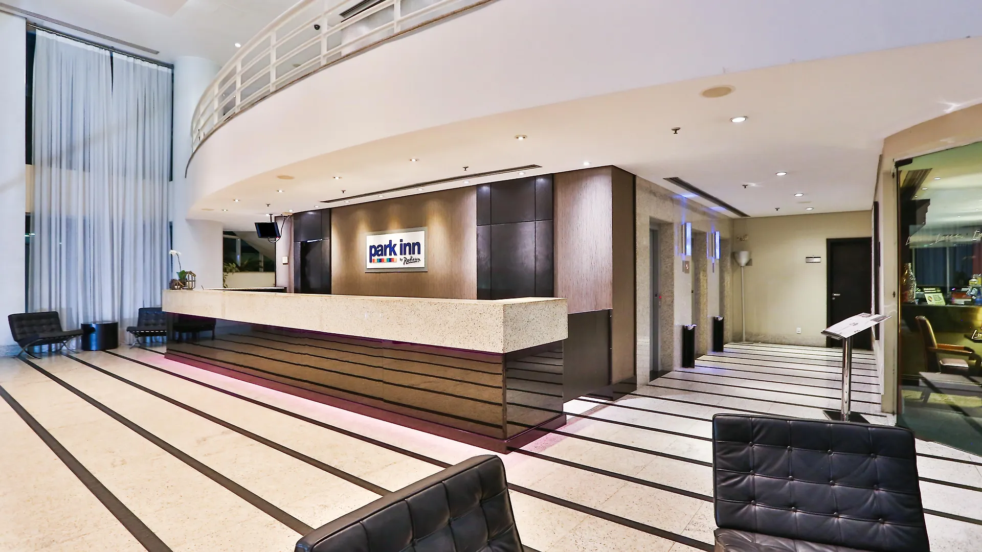 ホテル Park Inn By Radisson Berrini サンパウロ